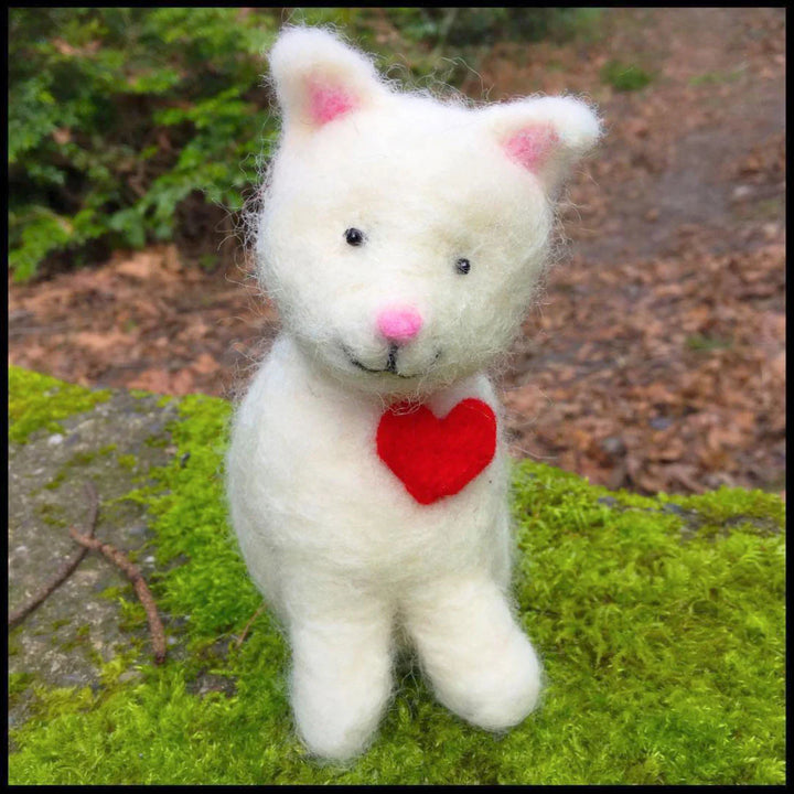 Completed project from the Kitties needle felting kit by Woolpets.