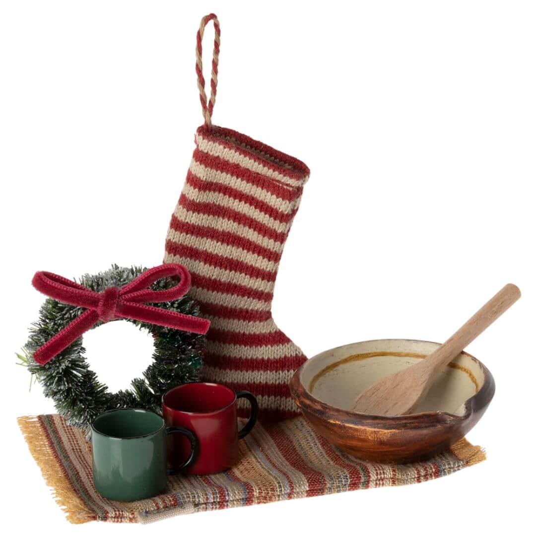 Maileg Cozy Christmas decoration set for mouse holiday collection.