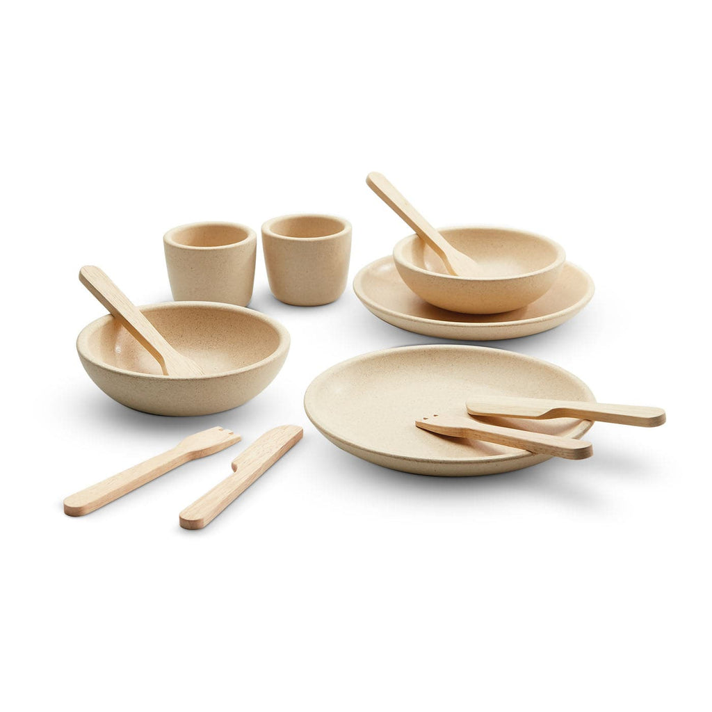 https://www.bellalunatoys.com/cdn/shop/products/Plan-Toys-Wooden-Toy-Dish-Set-Play-Tableware-Set_1024x1024.jpg?v=1663824274