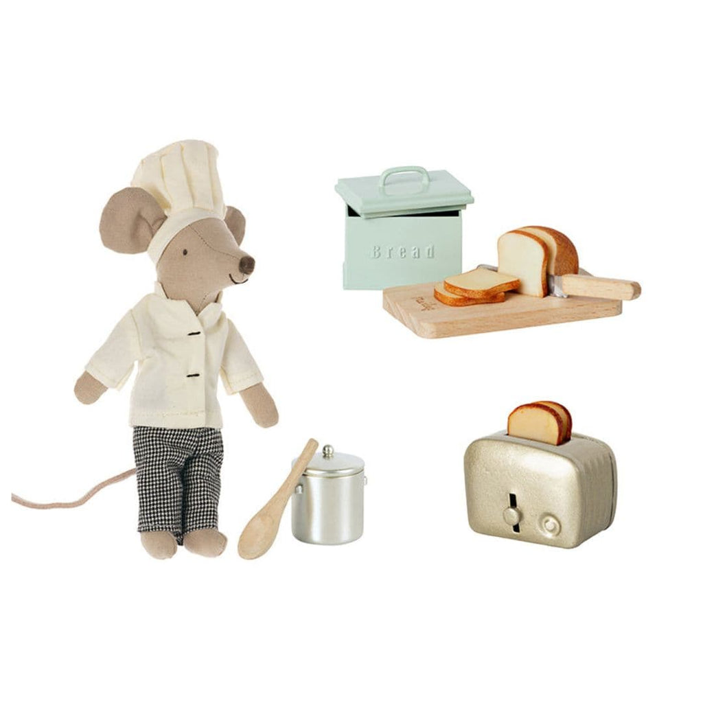 https://www.bellalunatoys.com/cdn/shop/products/maileg-chef-mouse-bundle-stuffed-animals-31886344552627_1024x1024.jpg?v=1670265319